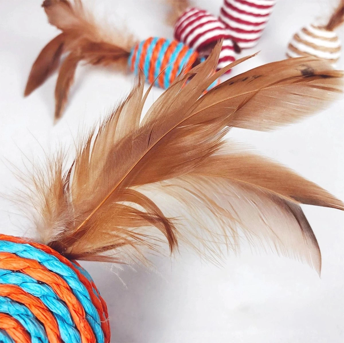 Make Life Beautiful® - Kattenspeeltjes Set - 7-delig - Kattenspeelgoed - Kattenhengel - Speelmuisjes - Kattenspeelgoed Set 4 Make Life Beautiful® - Kattenspeeltjes Set - 7-delig - Kattenspeelgoed - Kattenhengel - Speelmuisjes - Kattenspeelgoed Set - Afbeelding 4