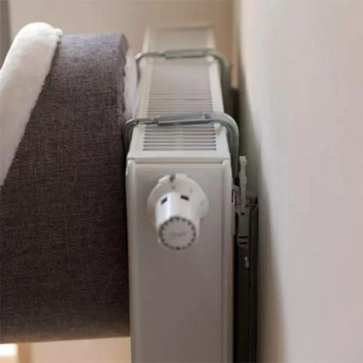 Trixie Radiator Hangmat Iglo - Wit/Grijs 34 X 38 X 38 Cm 4 Trixie Radiator Hangmat Iglo - Wit/Grijs 34 X 38 X 38 Cm - Afbeelding 4