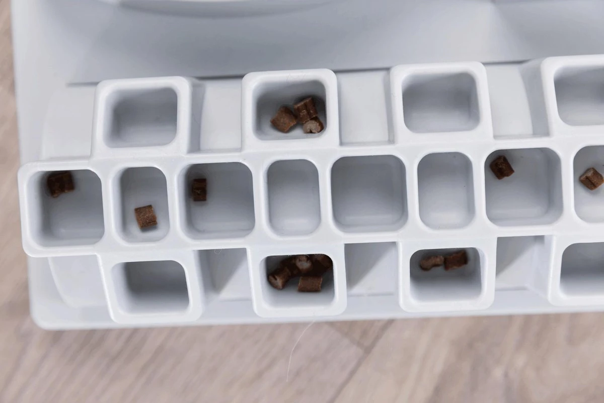 Trixie Cat Activity Fun Bord - 40X30 CM 14 Trixie Cat Activity Fun Bord - 40X30 CM - Afbeelding 14