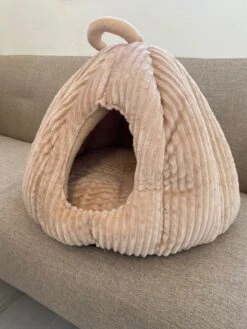 By Tiekeman Kattenmand Pompoen - Beige - Luxe Kattenmand - Kattenkussen - Anti Slip - 40x40x38 Cm -Merkloos Winkel 900x1200 22